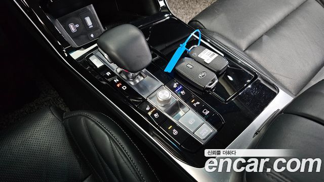Kia K7 2020 — photo 12