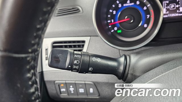 Hyundai AVANTE 2016 — photo 27