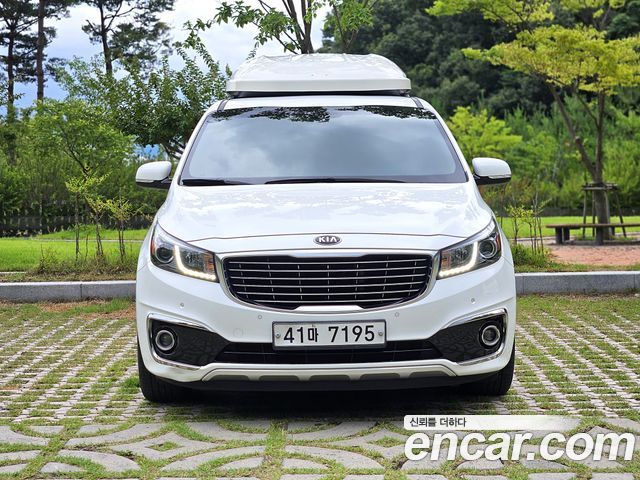Kia Canival 2017 — photo 3