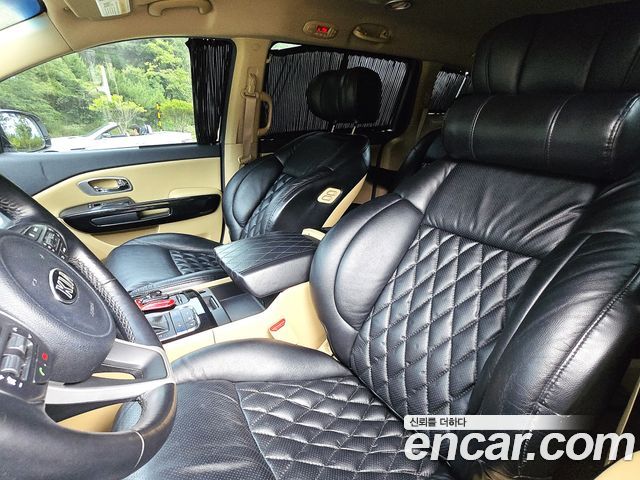 Kia Canival 2017 — photo 10