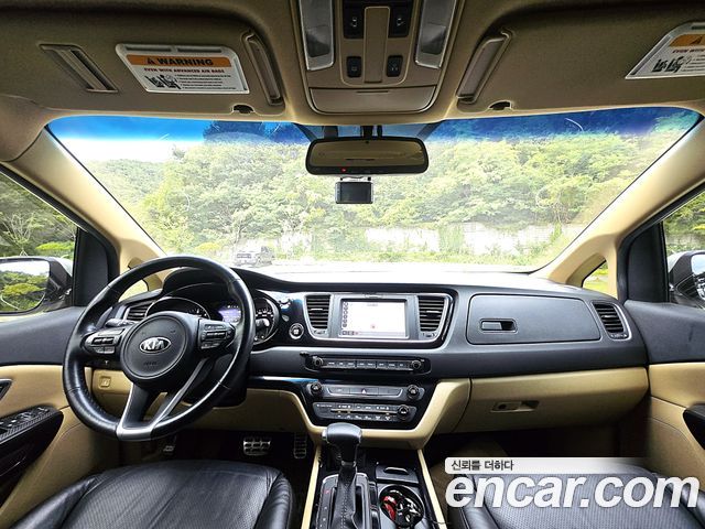 Kia Canival 2017 — photo 13