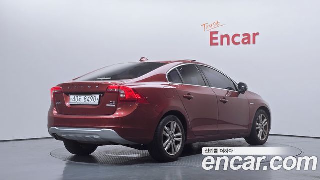 Volvo S60 2012 — photo 2