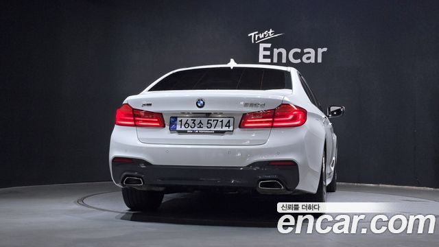 BMW 5-Series 2018 — photo 4