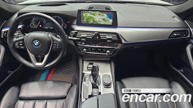 BMW 5-Series 2018 — photo 10