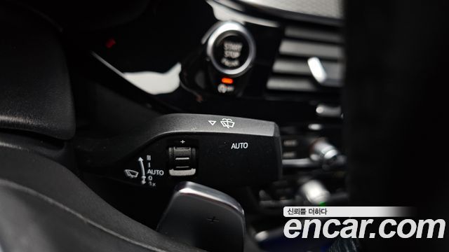 BMW 5-Series 2018 — photo 27
