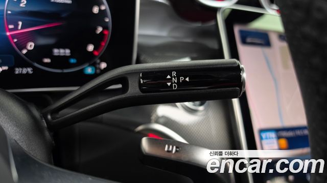 Mercedes-Benz GLC-Class 2025 — photo 9