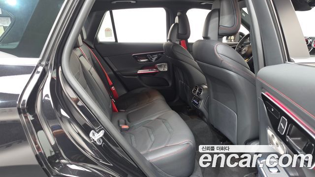 Mercedes-Benz GLC-Class 2025 — photo 12