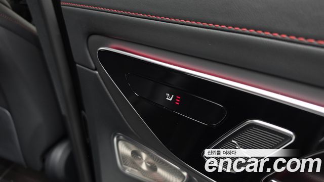 Mercedes-Benz GLC-Class 2025 — photo 19