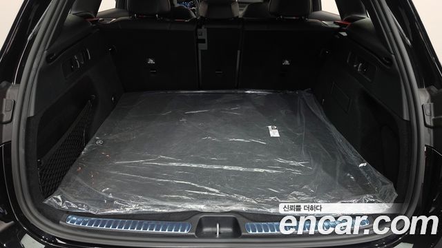 Mercedes-Benz GLC-Class 2025 — photo 20