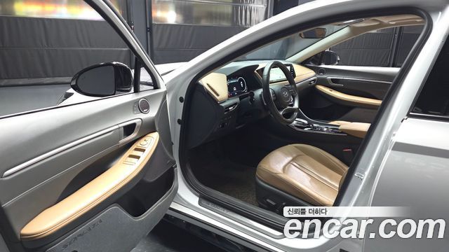 Hyundai Sonata 2022 — photo 10