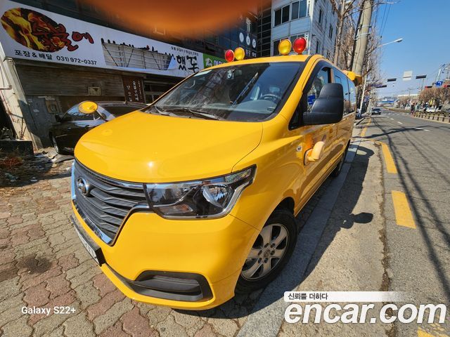 Hyundai Starex 2019 — photo 1