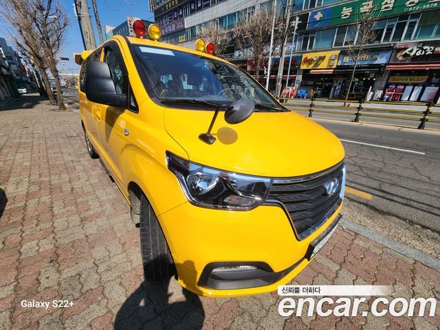 Hyundai Starex 2019 — photo 2