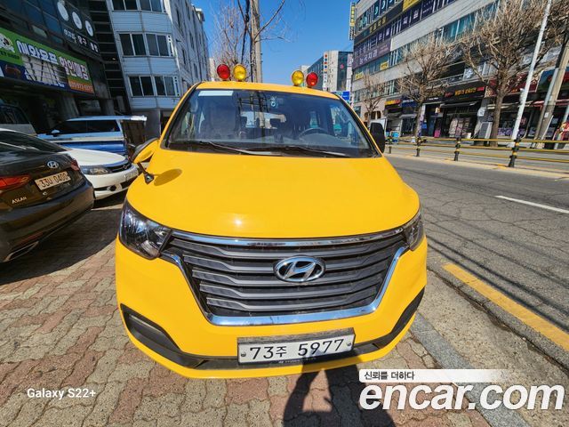 Hyundai Starex 2019 — photo 3