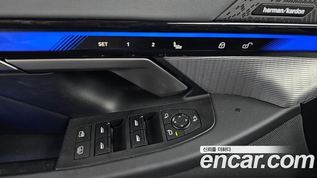 BMW 5-Series 2025 — photo 12