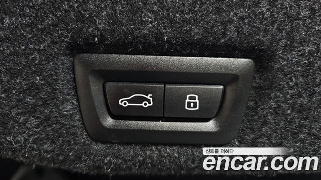 BMW 5-Series 2025 — photo 16