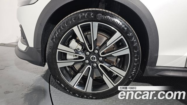 Volvo V60 2024 — photo 5