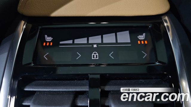 Volvo V60 2024 — photo 22