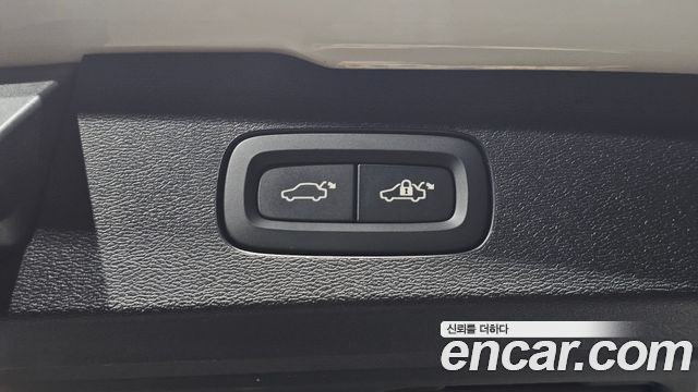 Volvo V60 2024 — photo 24