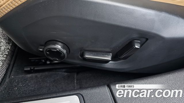 Volvo V60 2024 — photo 31