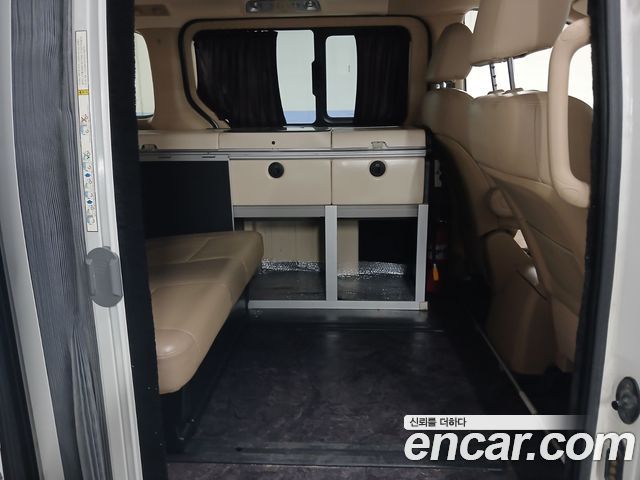 Hyundai Starex 2020 — photo 17