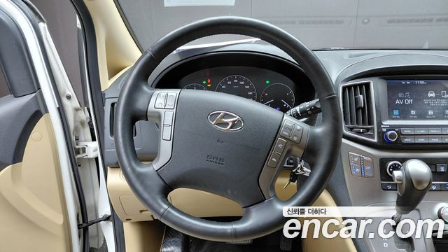 Hyundai Starex 2020 — photo 19
