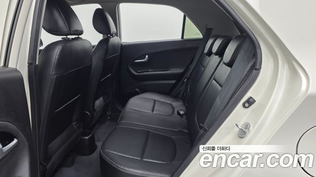 Kia morning 2013 — photo 18