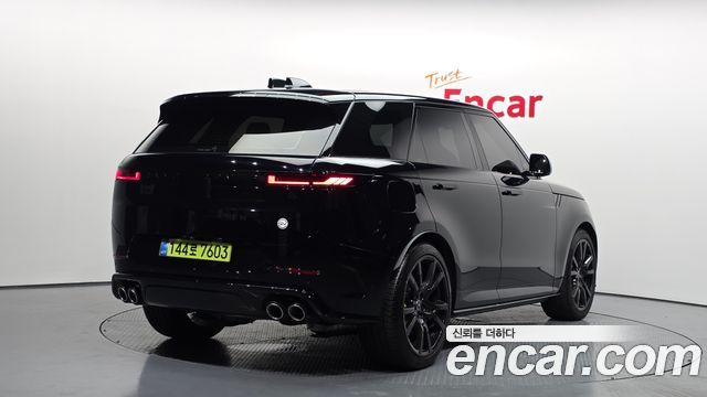 Land Rover Range Rover Sport 2025 — photo 2