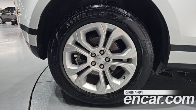 Land Rover Range Rover Evoque 2020 — photo 7