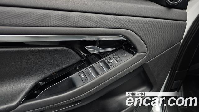 Land Rover Range Rover Evoque 2020 — photo 24