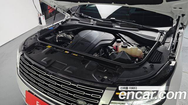Land Rover Range Rover 2025 — photo 6