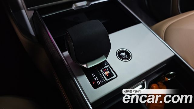 Land Rover Range Rover 2025 — photo 12