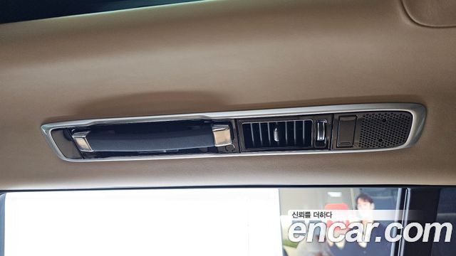 Land Rover Range Rover 2025 — photo 35