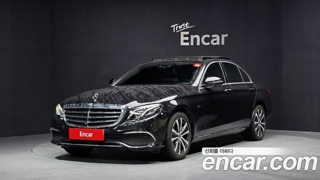 Mercedes-Benz E-Class 2019 — photo 1