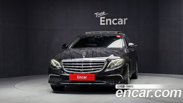 Mercedes-Benz E-Class 2019 — photo 3