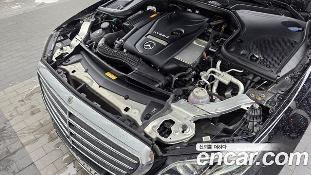 Mercedes-Benz E-Class 2019 — photo 6
