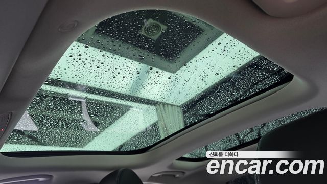 Mercedes-Benz E-Class 2019 — photo 25
