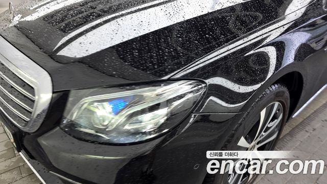 Mercedes-Benz E-Class 2019 — photo 8