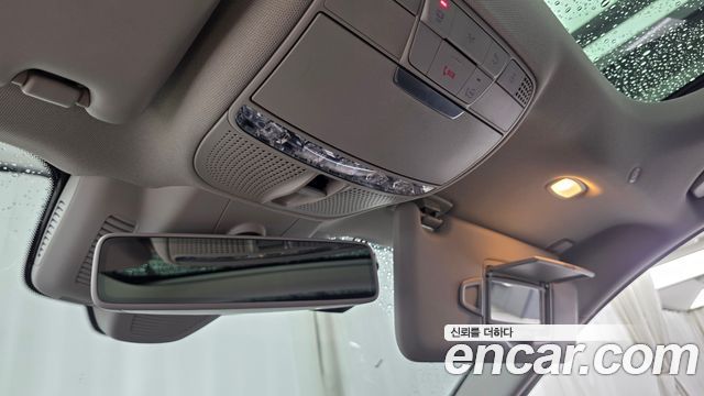 Mercedes-Benz E-Class 2019 — photo 27