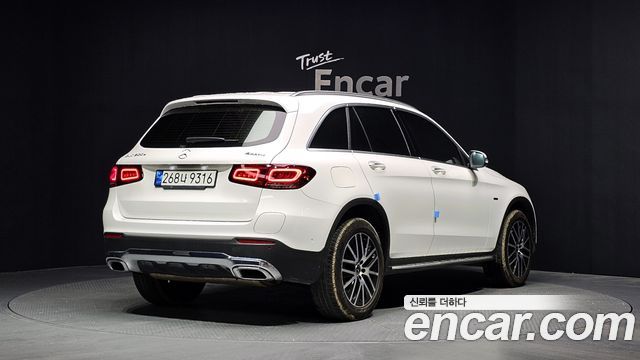 Mercedes-Benz GLC-Class 2021 — photo 2