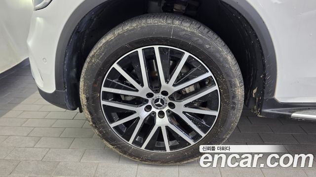Mercedes-Benz GLC-Class 2021 — photo 5