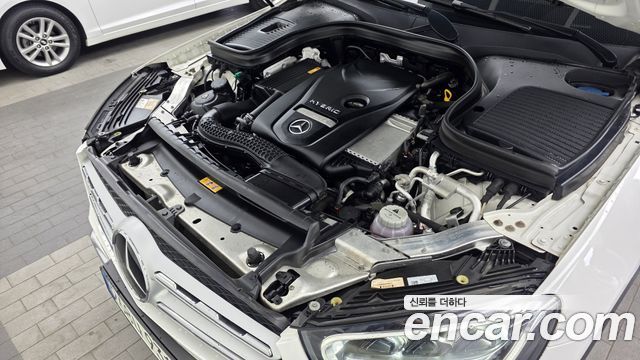 Mercedes-Benz GLC-Class 2021 — photo 6
