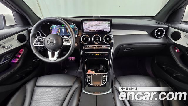 Mercedes-Benz GLC-Class 2021 — photo 10