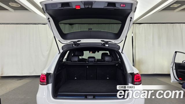 Mercedes-Benz GLC-Class 2021 — photo 26