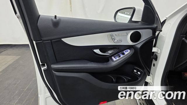 Mercedes-Benz GLC-Class 2021 — photo 14