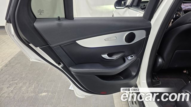 Mercedes-Benz GLC-Class 2021 — photo 15