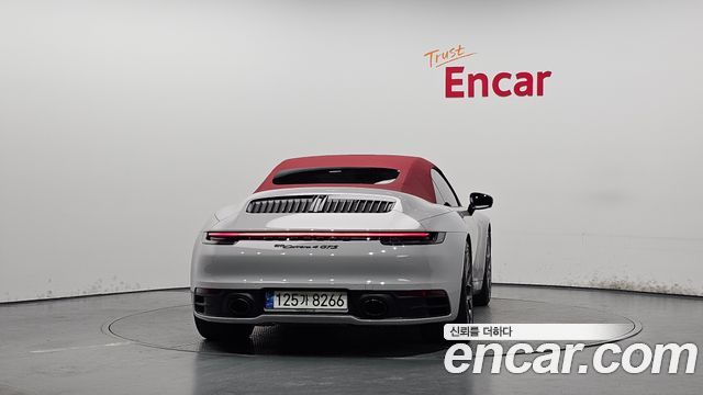Porsche 911 2020 — photo 4