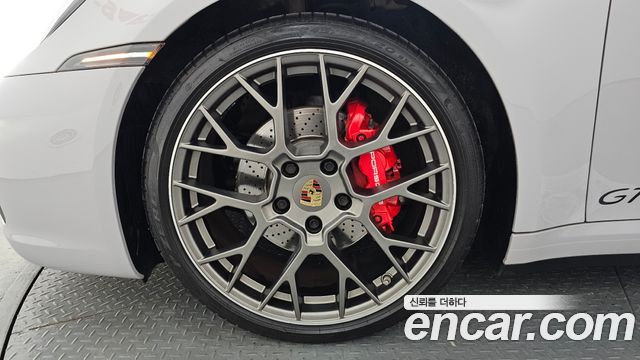 Porsche 911 2020 — photo 5