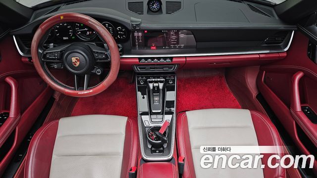 Porsche 911 2020 — photo 10