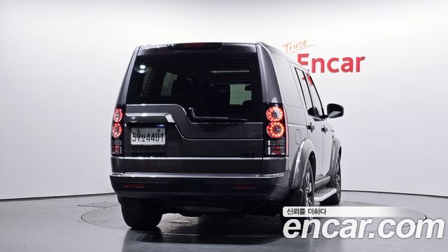 Land Rover Discovery 2015 — photo 4
