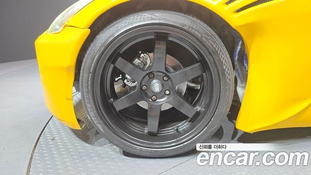 Nissan 350Z 2004 — photo 5